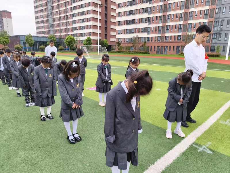 f95d9e4006347af08e59589352dbdbb2